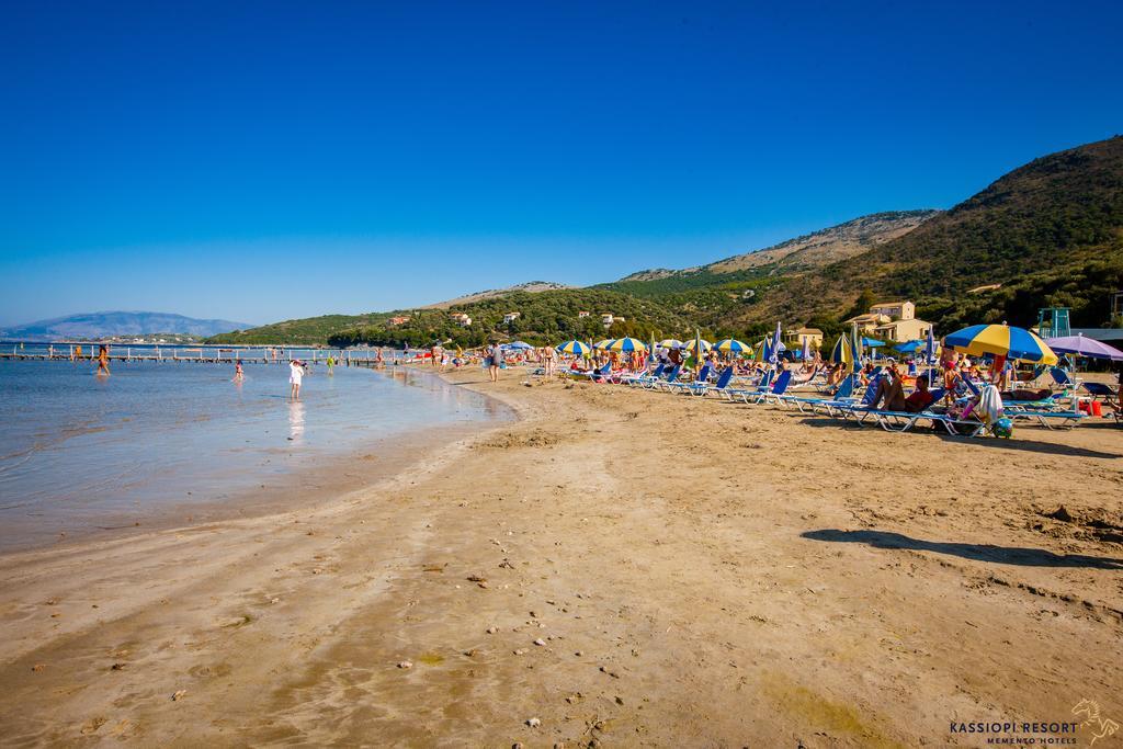 Memento Resort Kassiopi Eksteriør billede