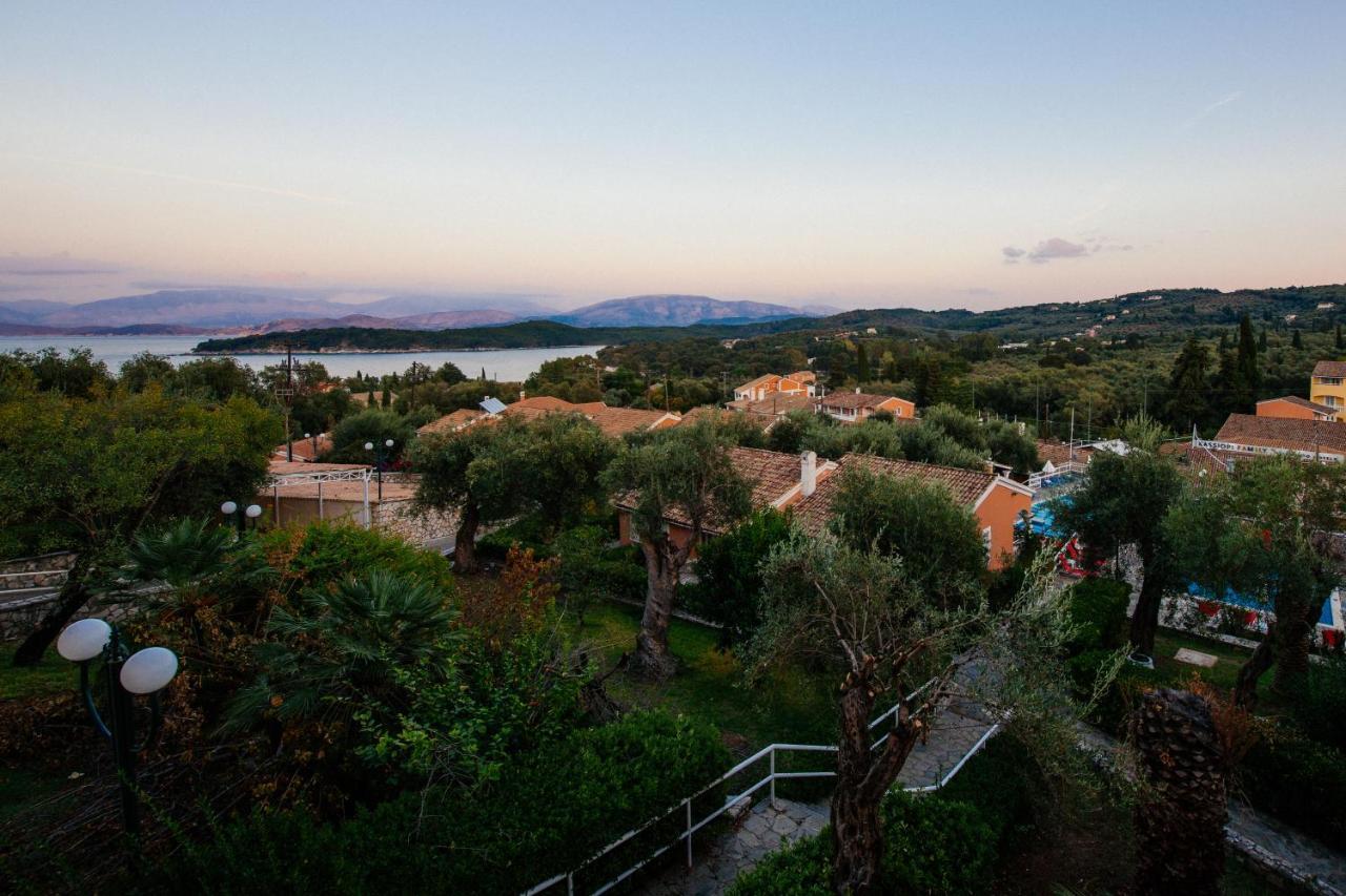 Memento Resort Kassiopi Eksteriør billede
